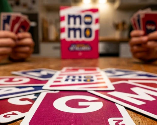 Momo Juego de Mesa en Español. Asmodee